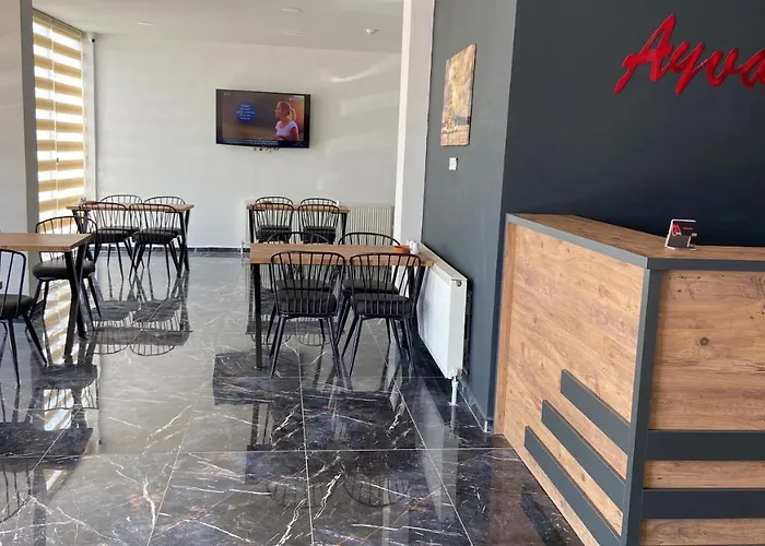 Hotel Ayvaz 3*